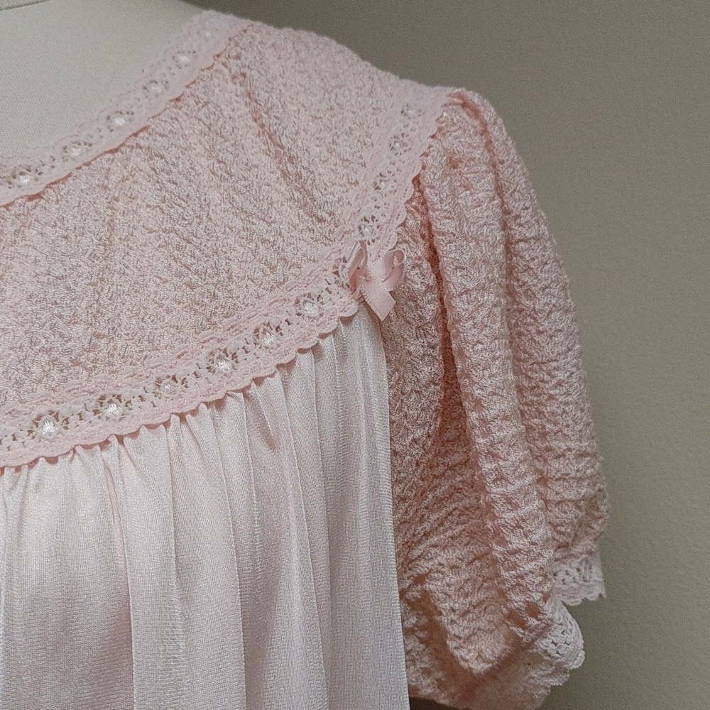 Vintage Vanity Fair Light Pink Long Nightgown Size S